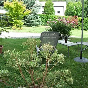 Monolocali In Casa Con Giardino Apartamento